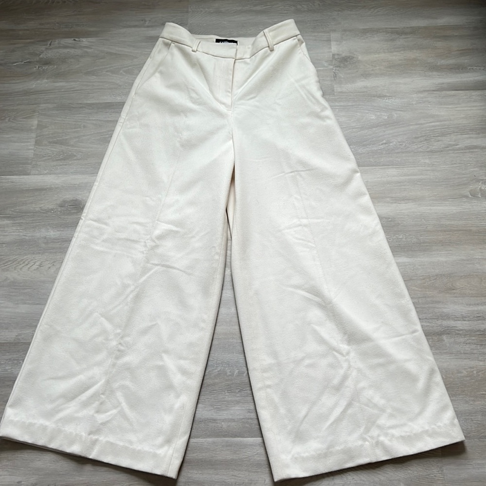 Wide leg pants